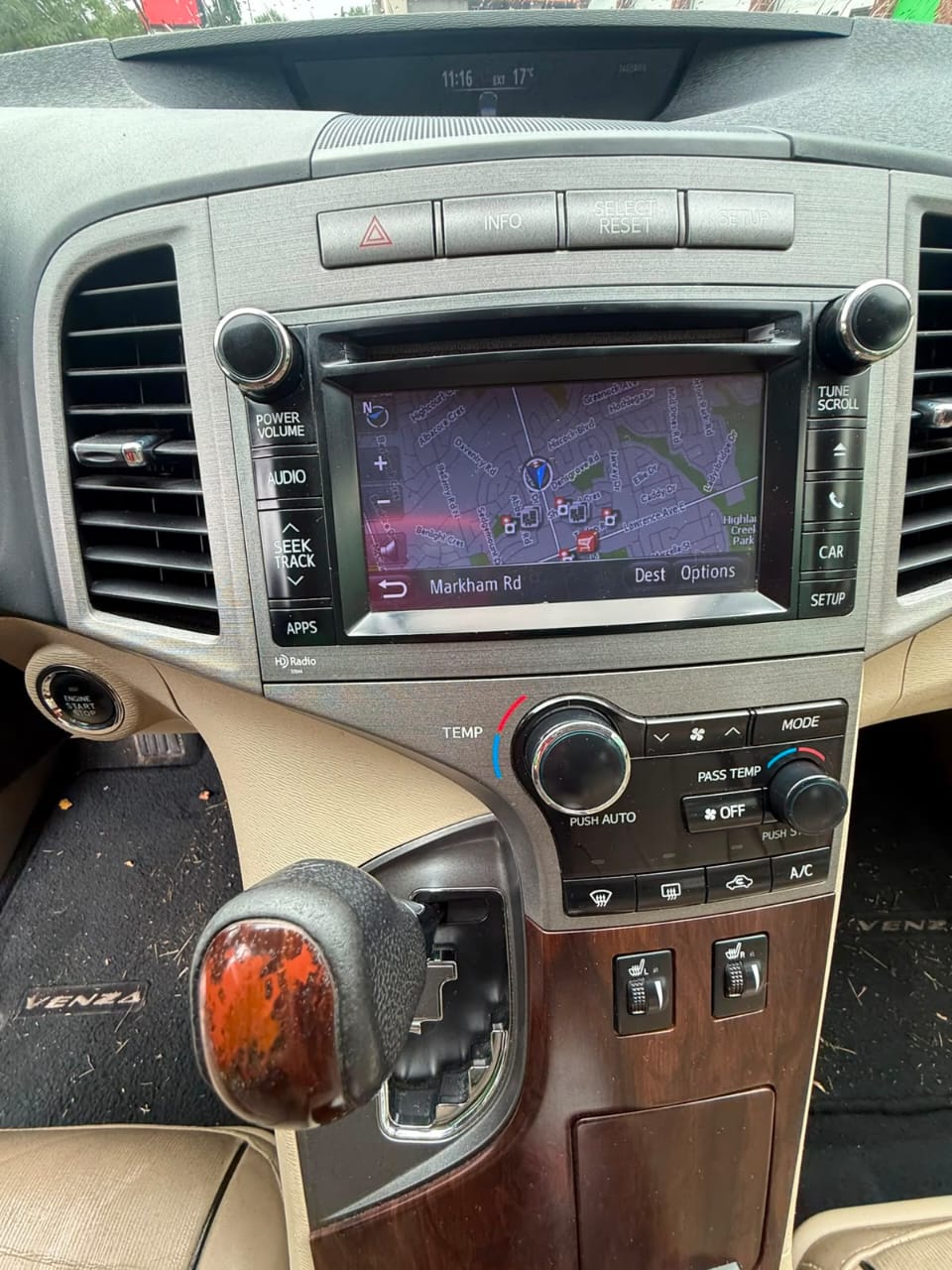 2013 Toyota Venza interior view